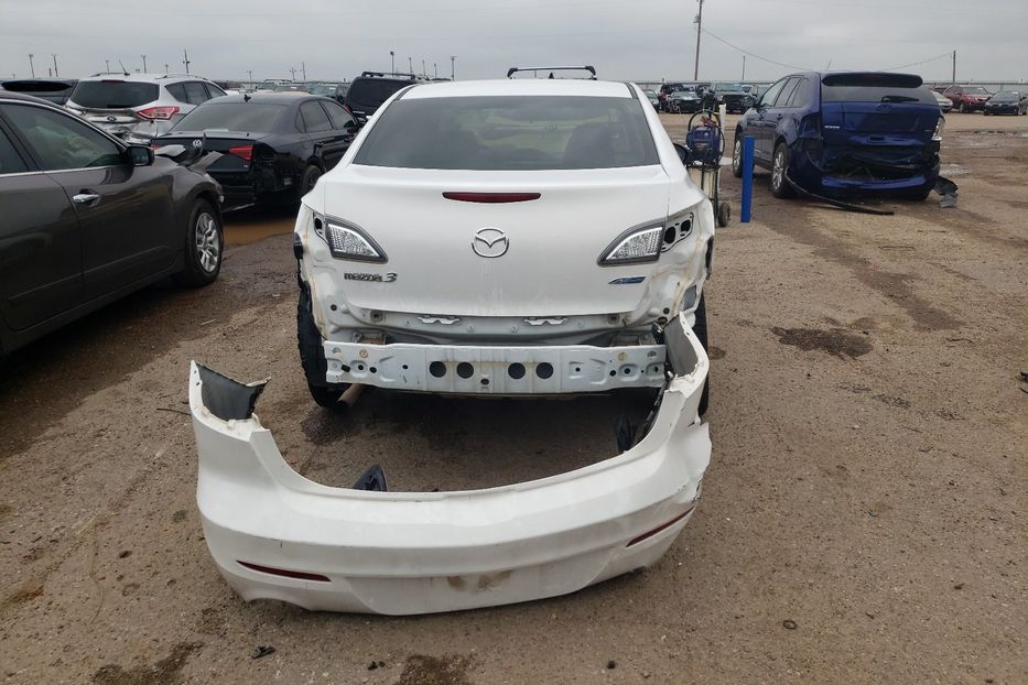 Продам Mazda 3 2013 года в Киеве