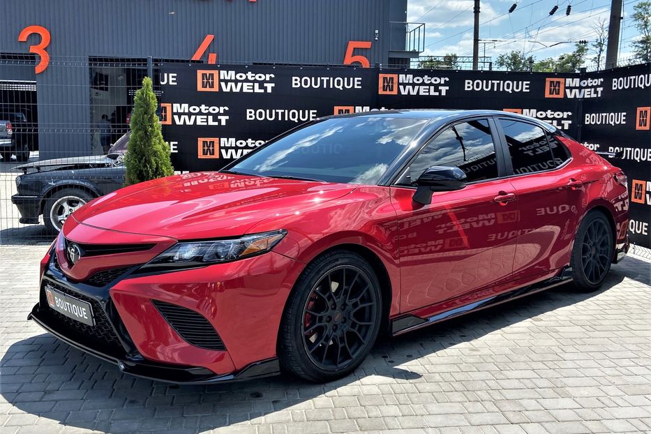 Продам Toyota Camry TRD 2020 года в Одессе