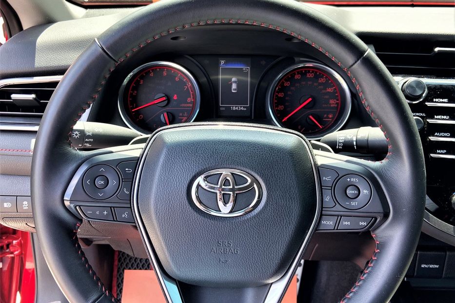 Продам Toyota Camry TRD 2020 года в Одессе