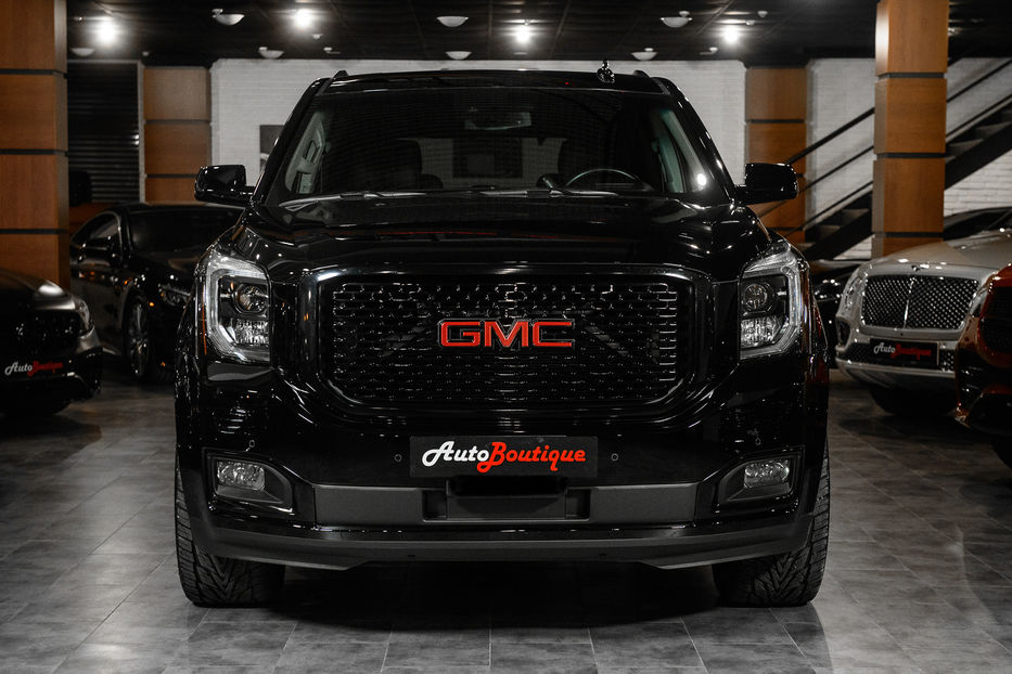 Продам GMC Yukon 2016 года в Одессе