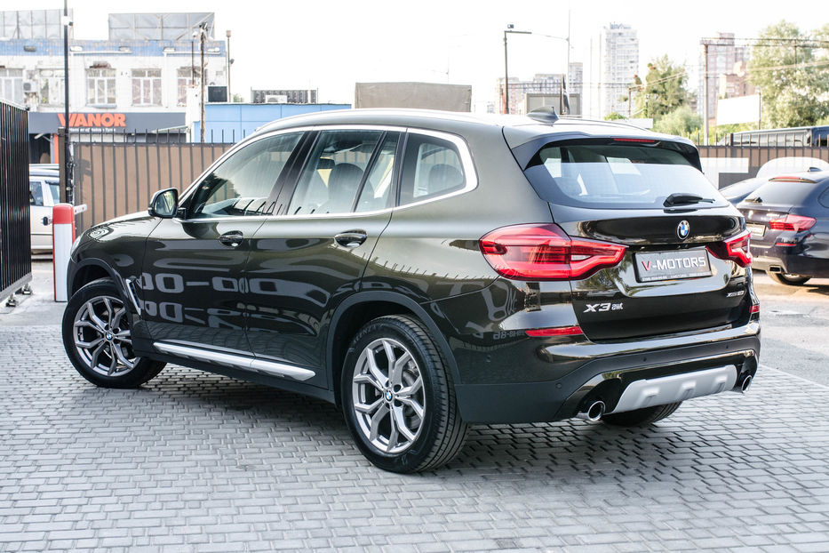 Продам BMW X3 2.0i Xdrive 2018 года в Киеве