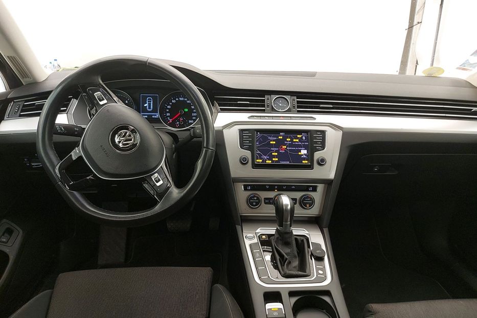 Продам Volkswagen Passat B8 Comfortline  2017 года в Житомире