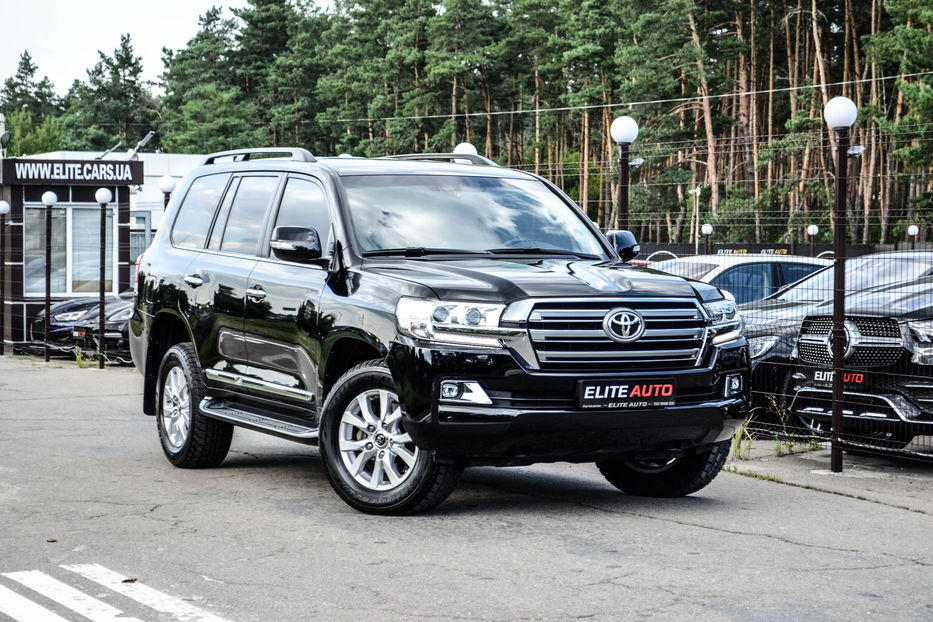 Продам Toyota Land Cruiser 200 Diesel 2019 года в Киеве