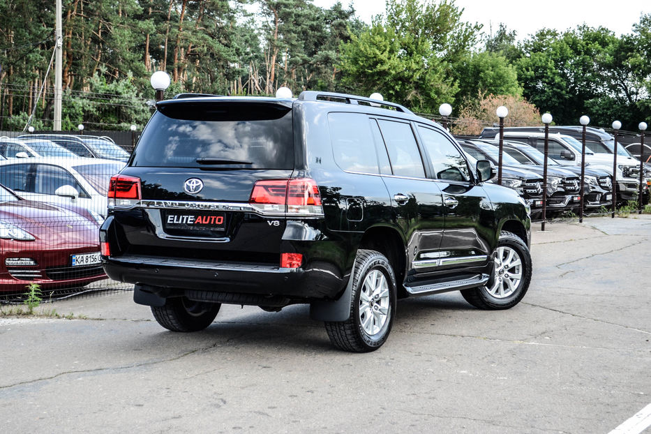 Продам Toyota Land Cruiser 200 Diesel 2019 года в Киеве