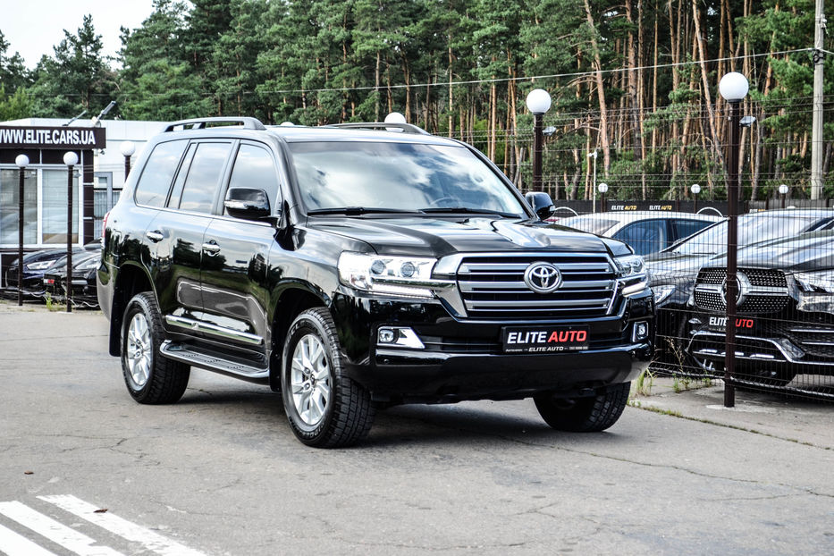 Продам Toyota Land Cruiser 200 Diesel 2019 года в Киеве