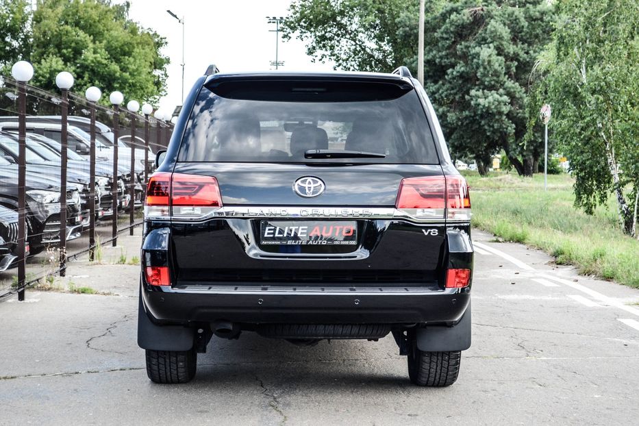 Продам Toyota Land Cruiser 200 Diesel 2019 года в Киеве