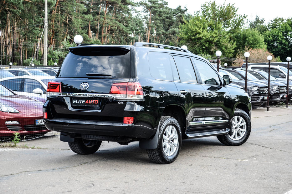 Продам Toyota Land Cruiser 200 Diesel 2019 года в Киеве