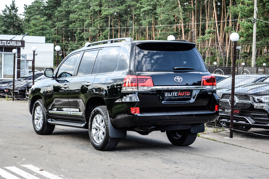 Продам Toyota Land Cruiser 200 Diesel 2019 года в Киеве