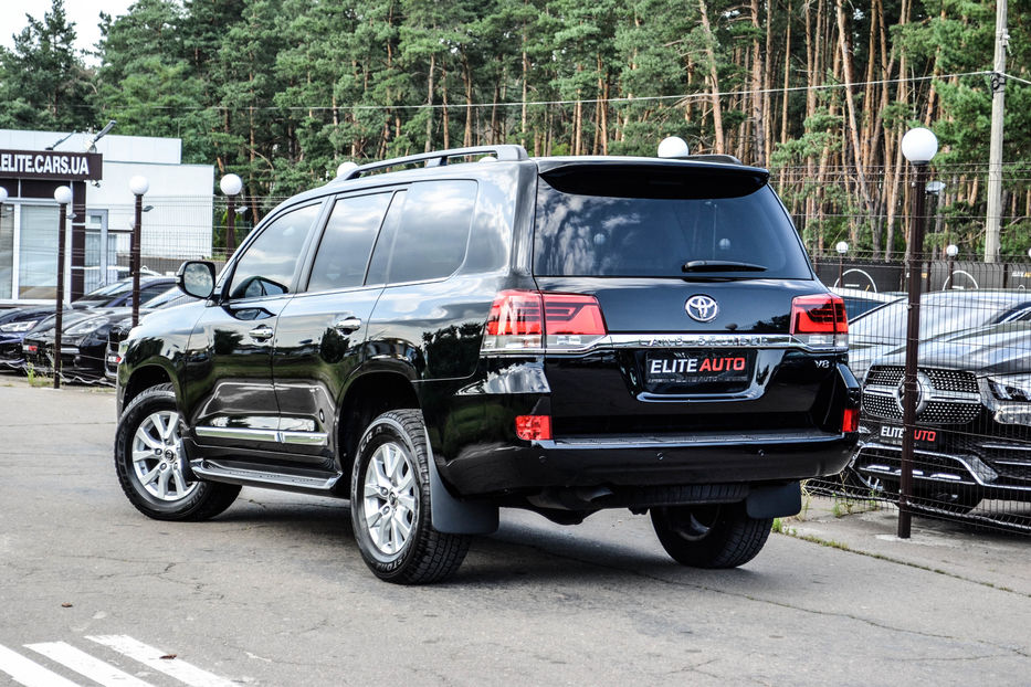 Продам Toyota Land Cruiser 200 Diesel 2019 года в Киеве