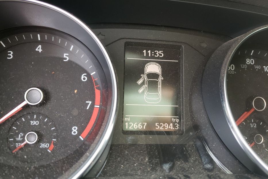 Продам Volkswagen Passat GT 2018 года в Киеве