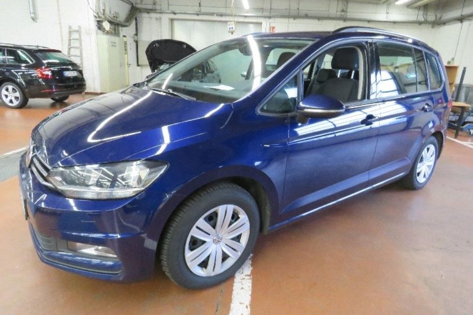 Продам Volkswagen Touran 2.0 BLUEMOTION Німеччина 2017 года в Львове