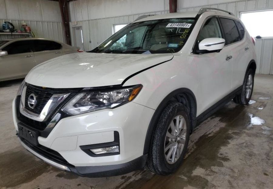 Продам Nissan Rogue 2017 года в Киеве