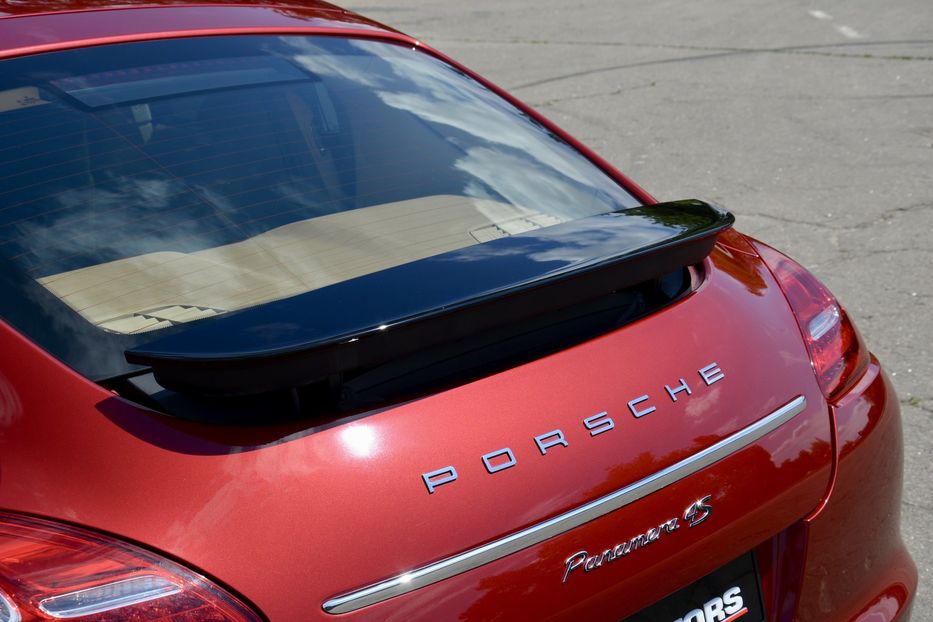 Продам Porsche Panamera 2011 года в Киеве