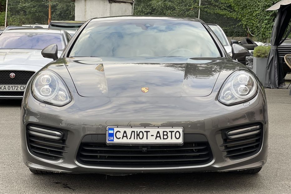 Продам Porsche Panamera GTS 2013 года в Киеве