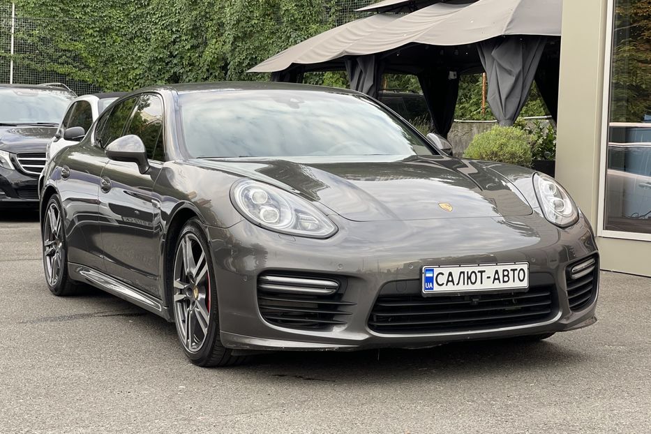 Продам Porsche Panamera GTS 2013 года в Киеве