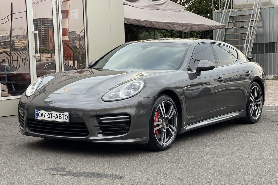 Продам Porsche Panamera GTS 2013 года в Киеве