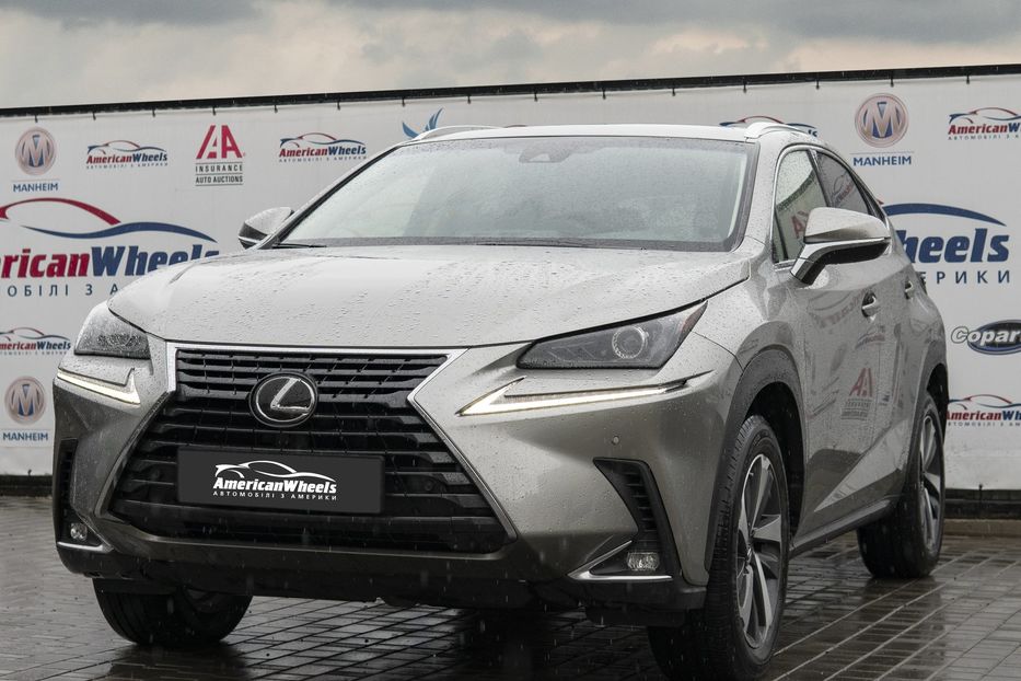 Продам Lexus NX 300 Luxury 2017 года в Черновцах