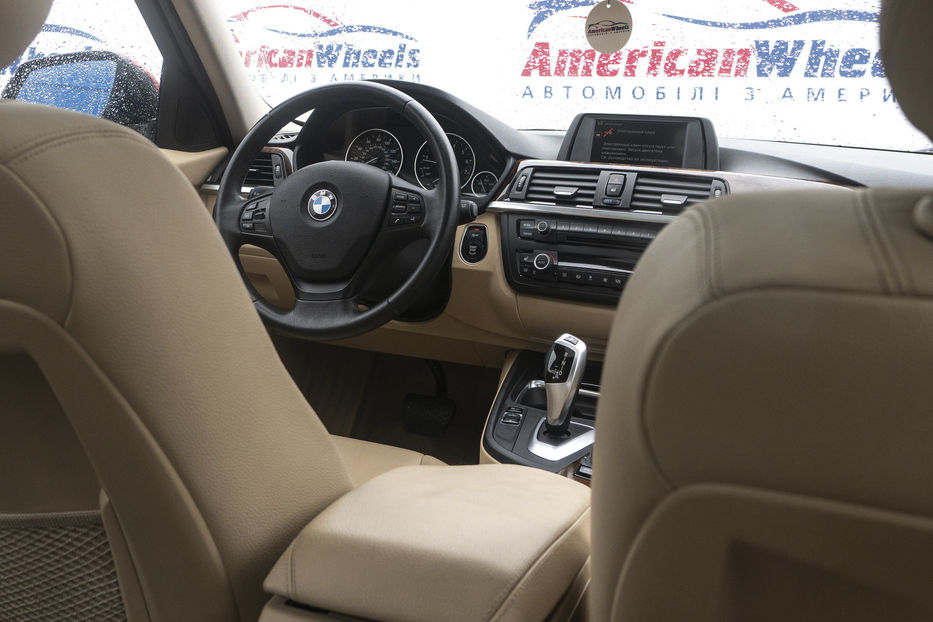 Продам BMW 320 i Comfort 2013 года в Черновцах