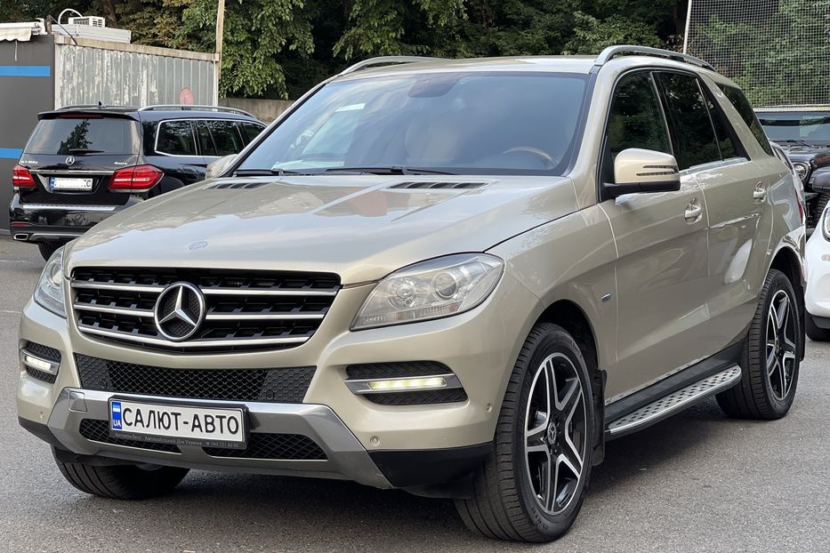 Продам Mercedes-Benz ML-Class 350 4Matic 2011 года в Киеве