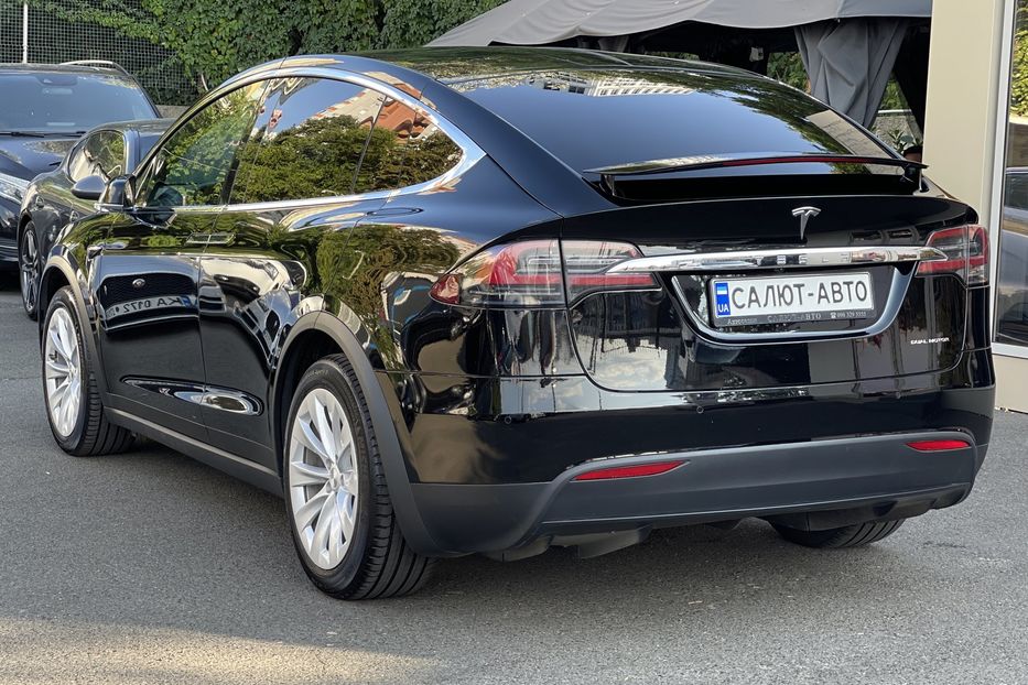 Продам Tesla Model X 100 D Dual Motor 2020 года в Киеве