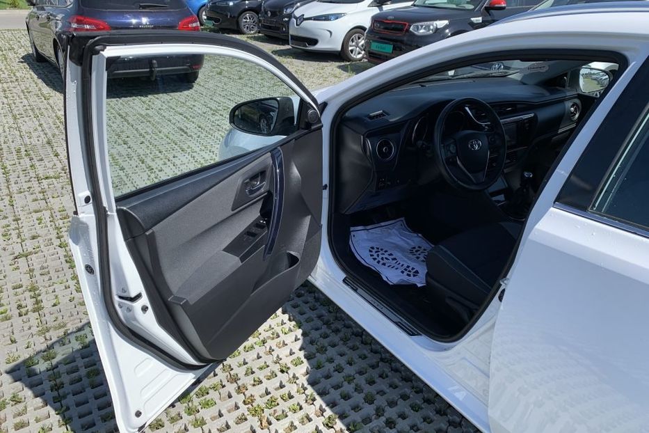 Продам Toyota Auris 1.6D-4D 2016 года в Львове