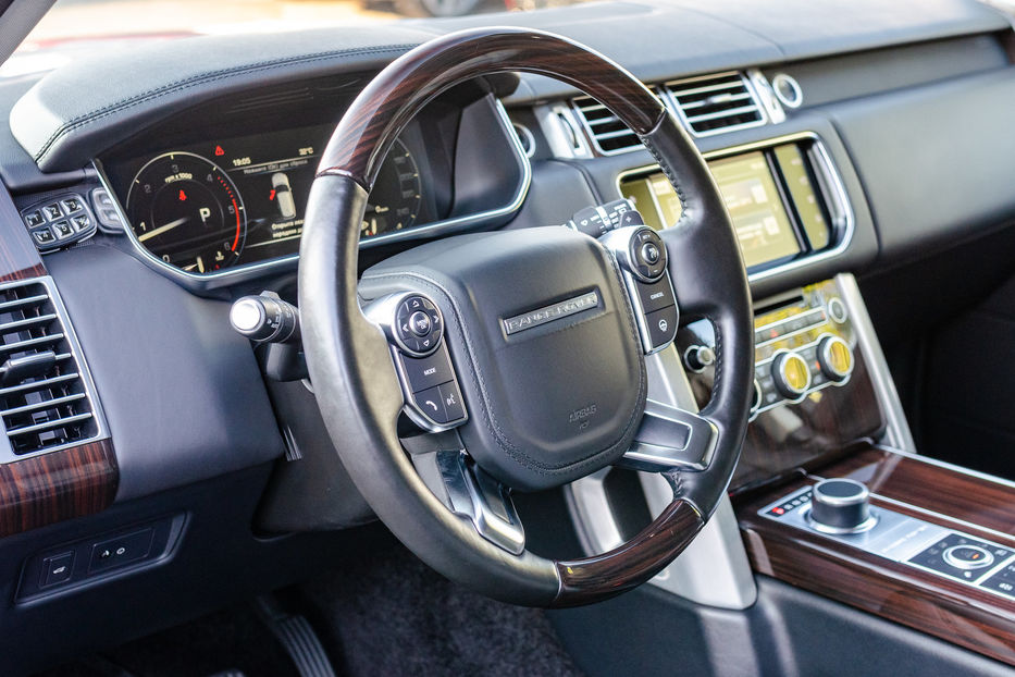 Продам Land Rover Range Rover VOGUE 2016 года в Киеве