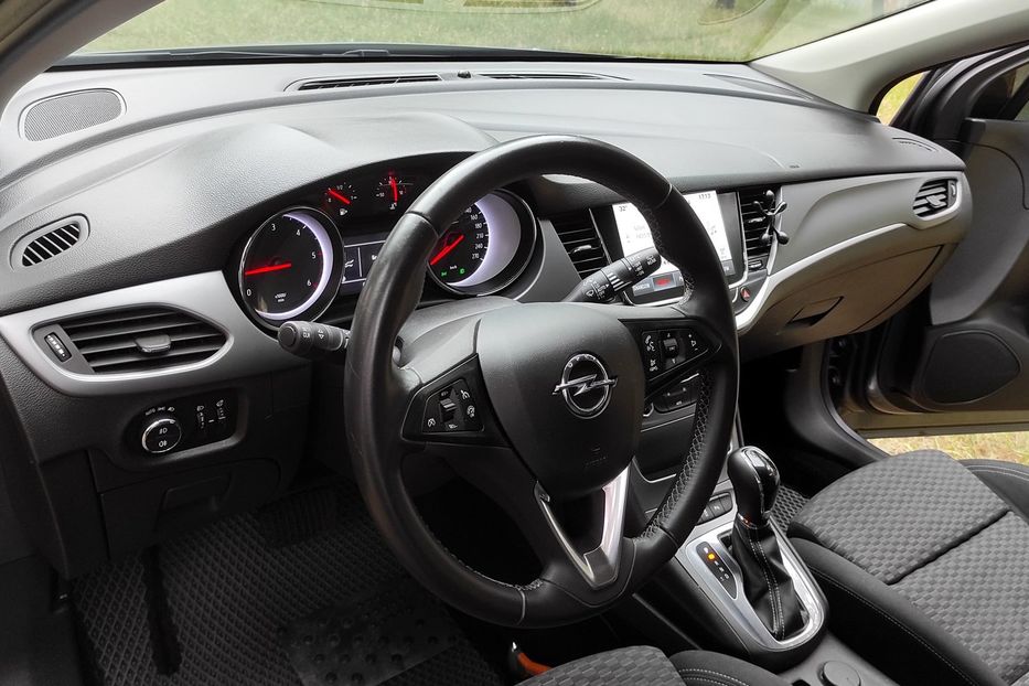 Продам Opel Astra K 2017 года в Николаеве