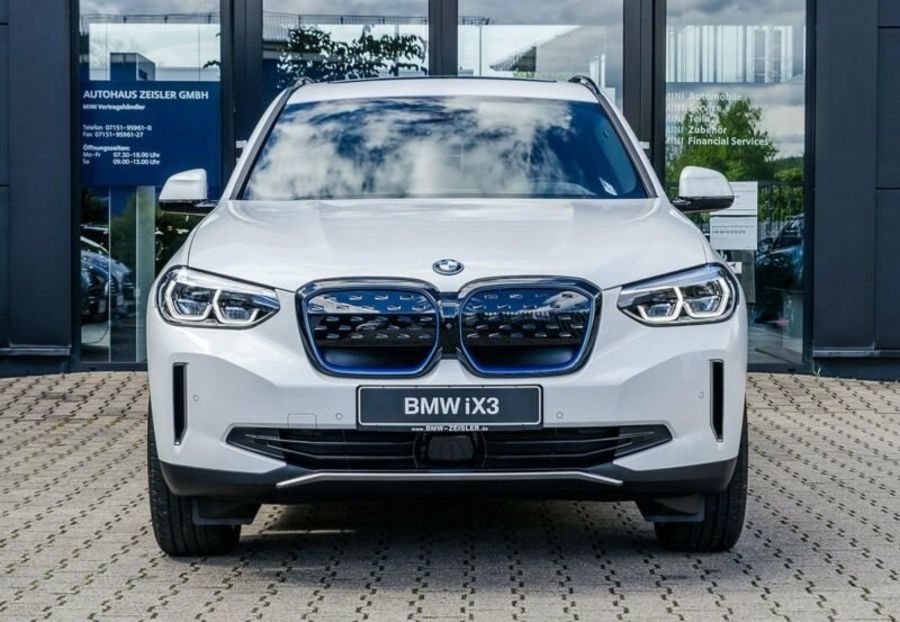 Продам BMW X3 iX3 2021 года в Киеве