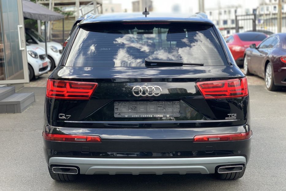Продам Audi Q7 2016 года в Киеве