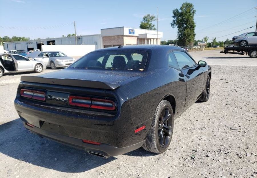 Продам Dodge Challenger R/T 2018 года в Киеве