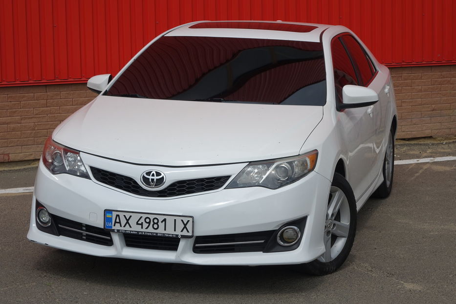 Продам Toyota Camry SE 2012 года в Одессе