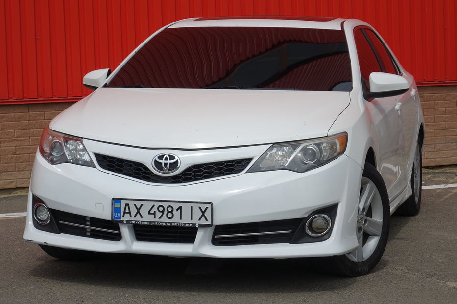 Продам Toyota Camry SE 2012 года в Одессе