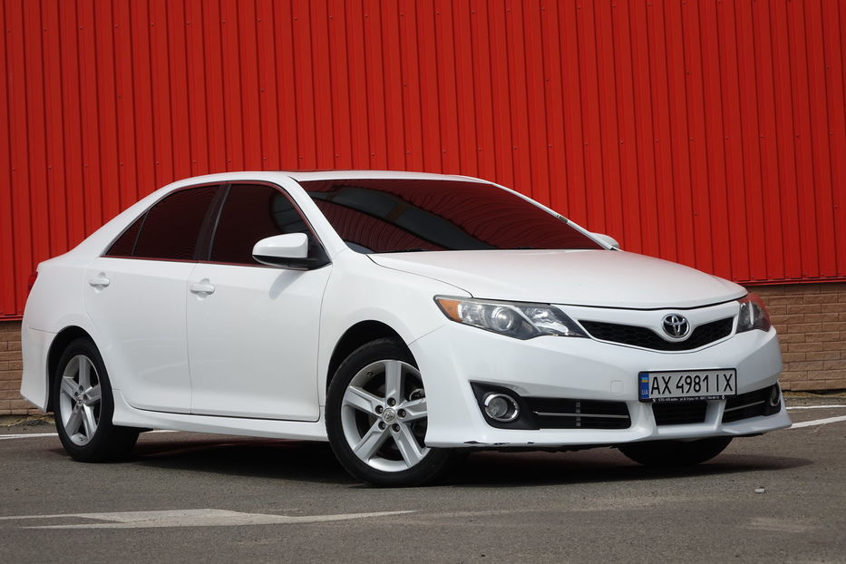 Продам Toyota Camry SE 2012 года в Одессе