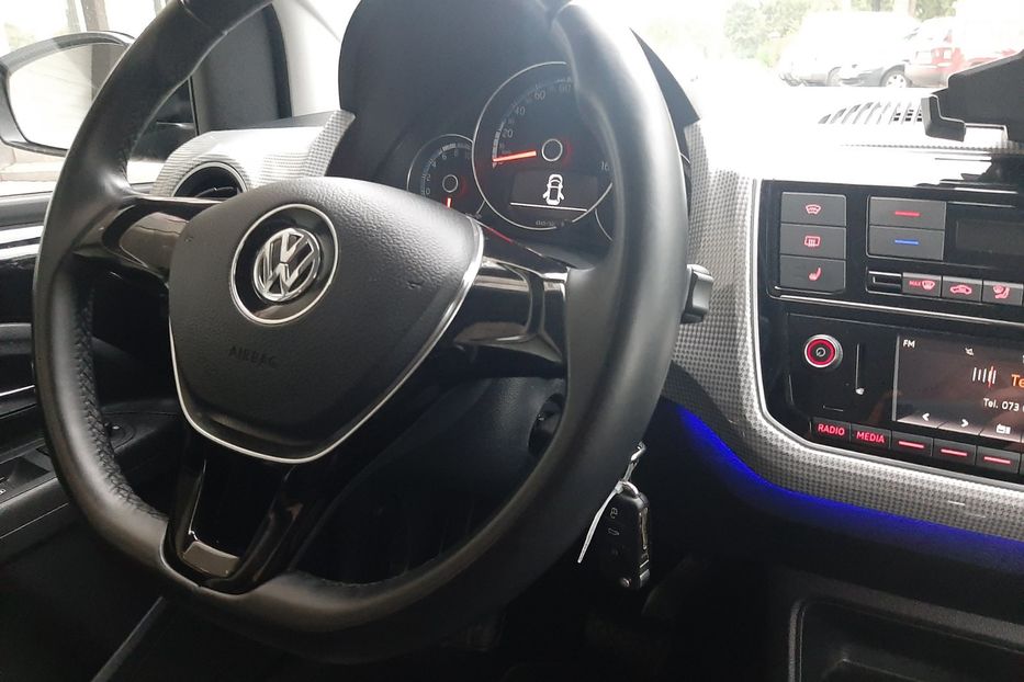 Продам Volkswagen Up E-UP LED KAMERA 145KM ZARJAD 2016 года в Львове