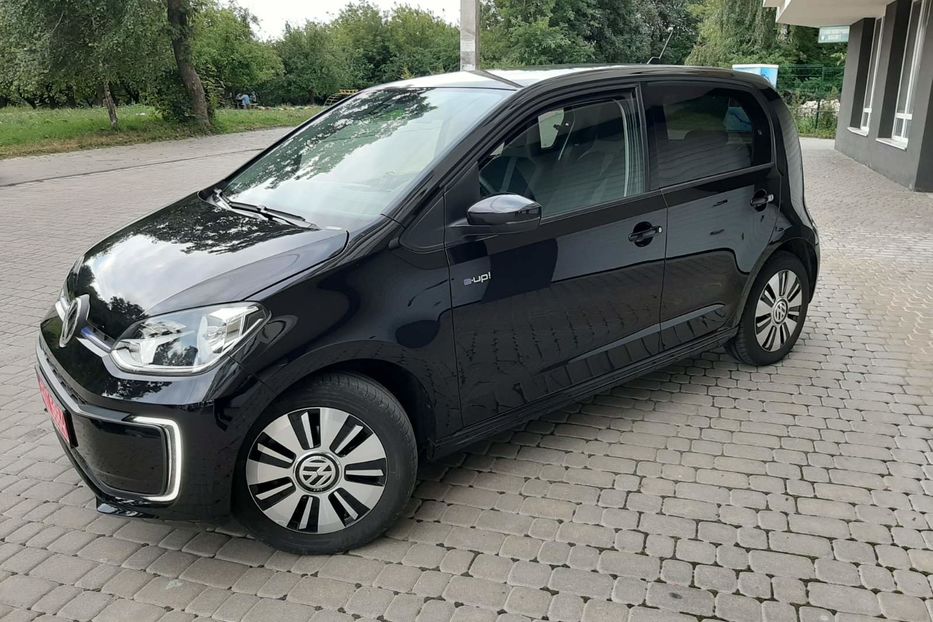 Продам Volkswagen Up E-UP LED KAMERA 145KM ZARJAD 2016 года в Львове