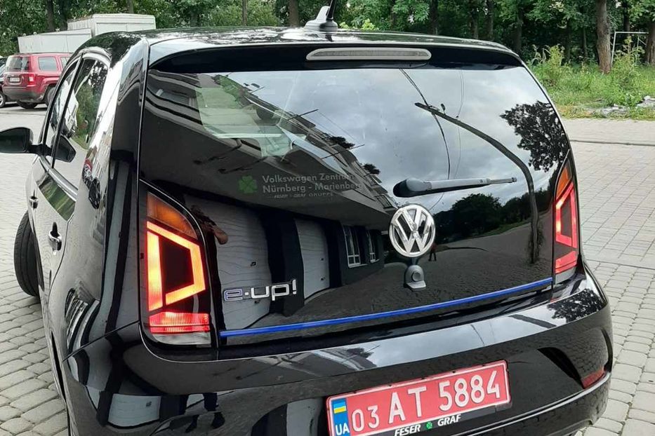 Продам Volkswagen Up E-UP LED KAMERA 145KM ZARJAD 2016 года в Львове