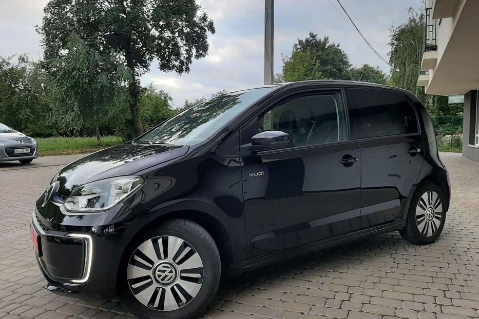 Продам Volkswagen Up E-UP LED KAMERA 145KM ZARJAD 2016 года в Львове