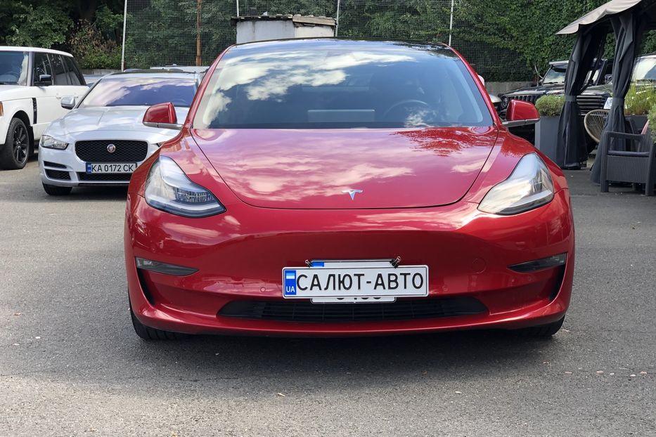 Продам Tesla Model 3 Long Range DUAL MOTOR 2018 года в Киеве