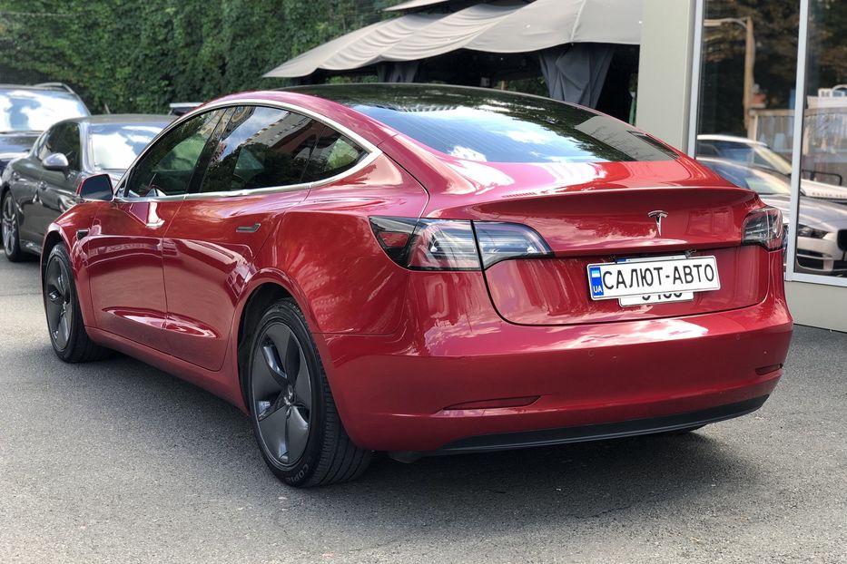 Продам Tesla Model 3 Long Range DUAL MOTOR 2018 года в Киеве