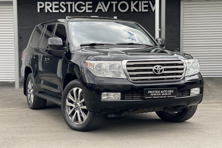 Продам Toyota Land Cruiser 200 2008 года в Киеве