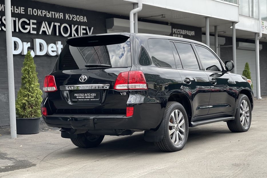 Продам Toyota Land Cruiser 200 2008 года в Киеве