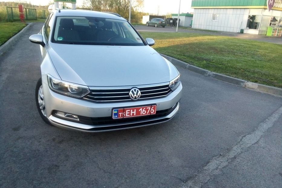 Продам Volkswagen Passat B8 LED NAVI KLIMA  NE MALOVANA 2016 года в Львове