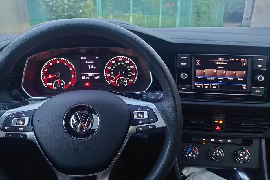 Продам Volkswagen Jetta 2019 года в Одессе