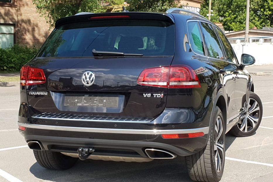 Продам Volkswagen Touareg Executive Edition 2017 года в Киеве