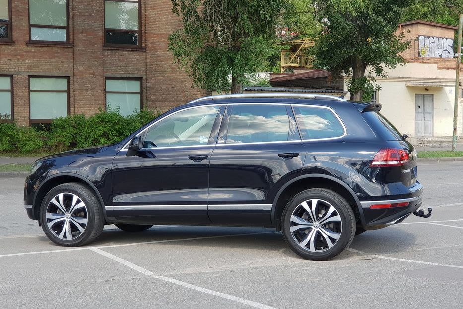 Продам Volkswagen Touareg Executive Edition 2017 года в Киеве