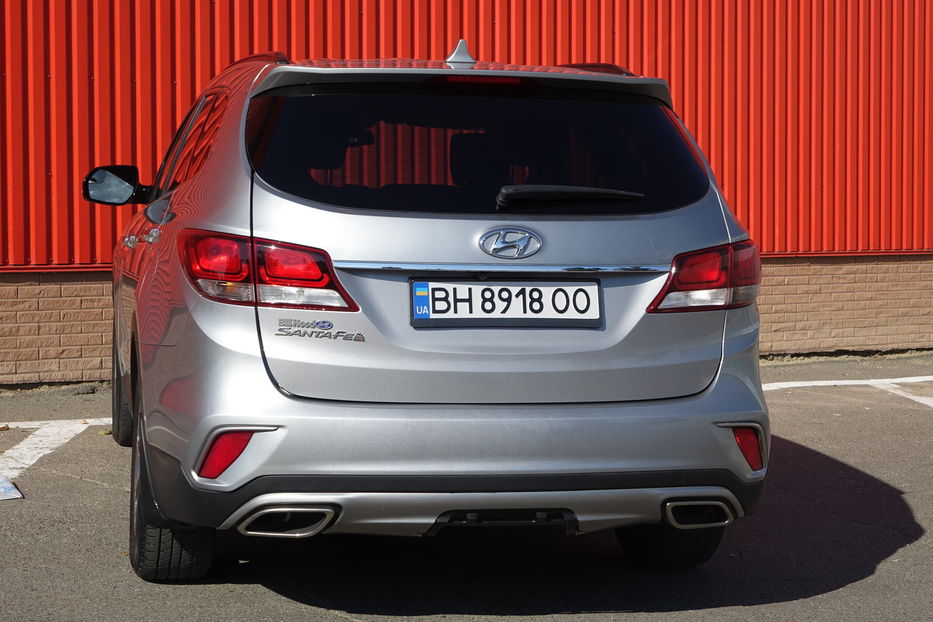 Продам Hyundai Grand Santa Fe 2018 года в Одессе