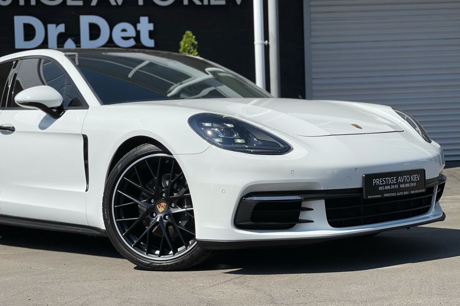 Продам Porsche Panamera 2018 года в Киеве