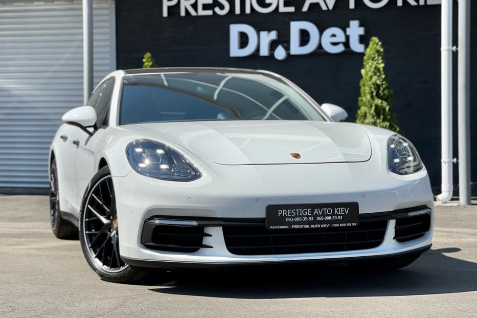 Продам Porsche Panamera 2018 года в Киеве