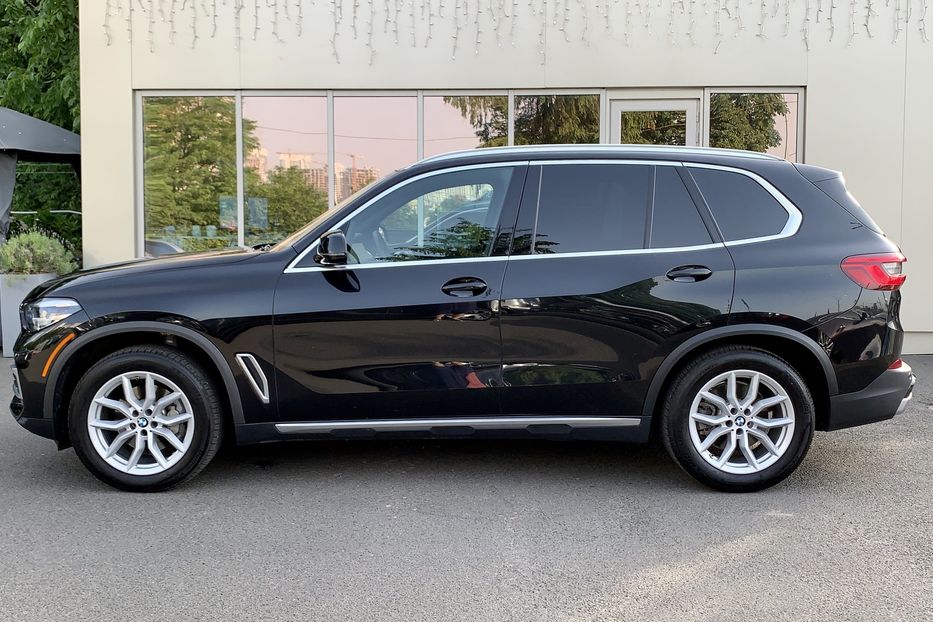 Продам BMW X5 XDrive 40i 2018 года в Киеве