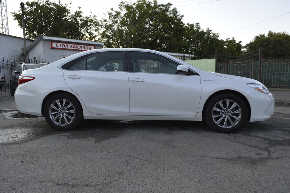 Продам Toyota Camry XLE Hybrid 2016 года в Одессе